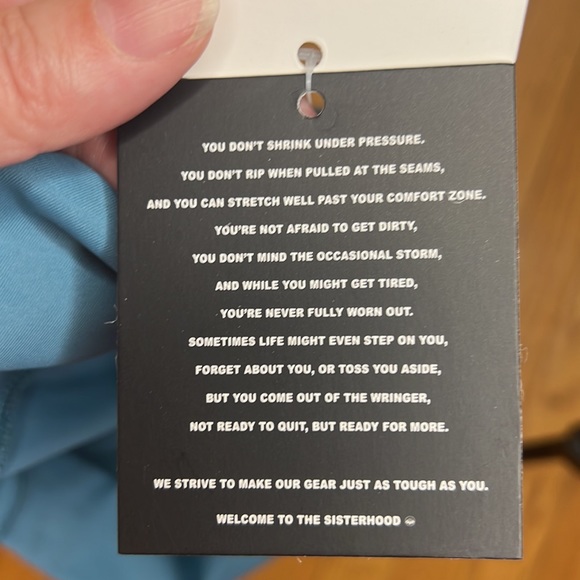 Senita Athletics 3.75” LUX High Waisted Rios Shorts, Size XL, NWOT, Surf Color - Picture 4 of 4